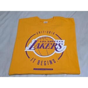 Los Angeles Lakers It Begins 2017-18 Opening Night Sga Logo Tshirt Sz Xl